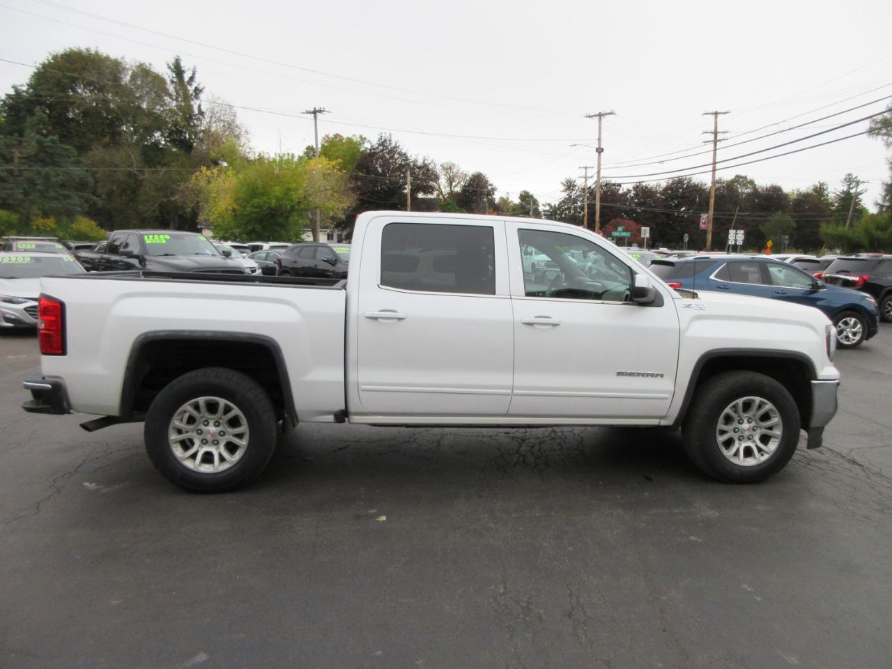 GMC Sierra 1500 SLE Crew Cab Long Box 4WD 2016