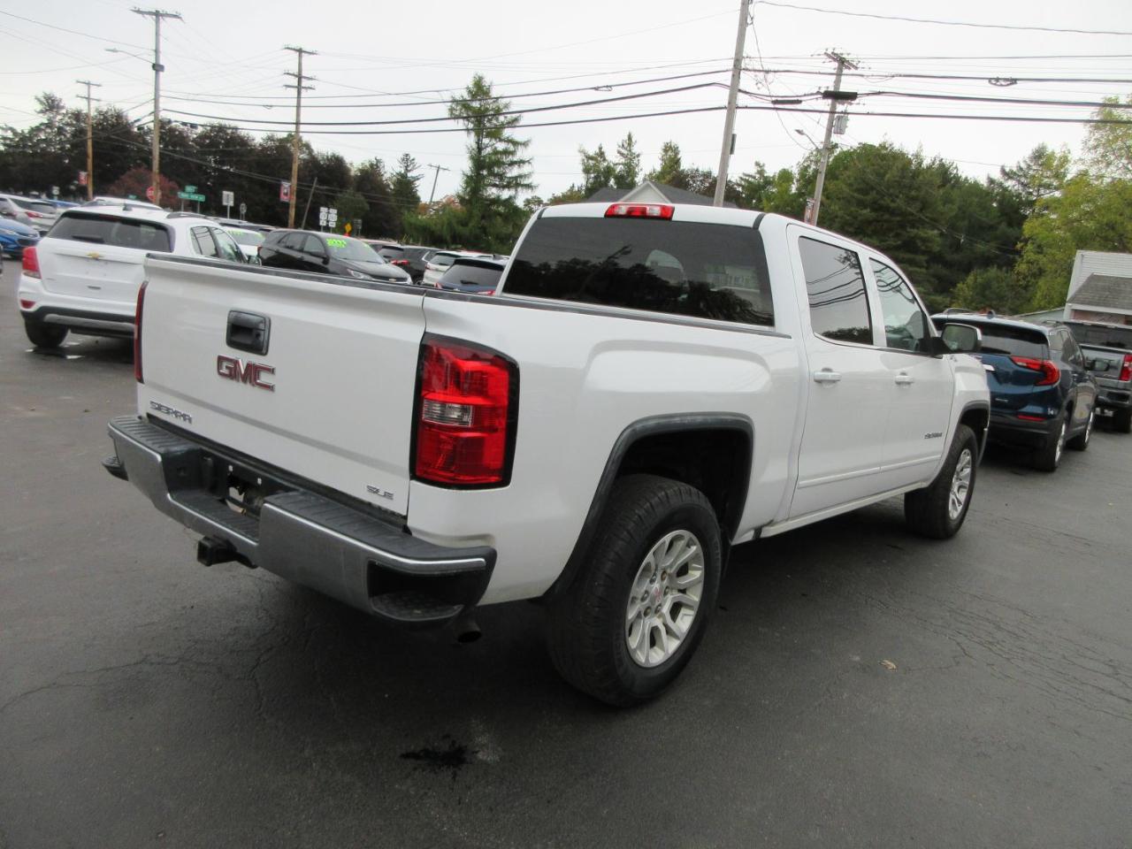 GMC Sierra 1500 SLE Crew Cab Long Box 4WD 2016