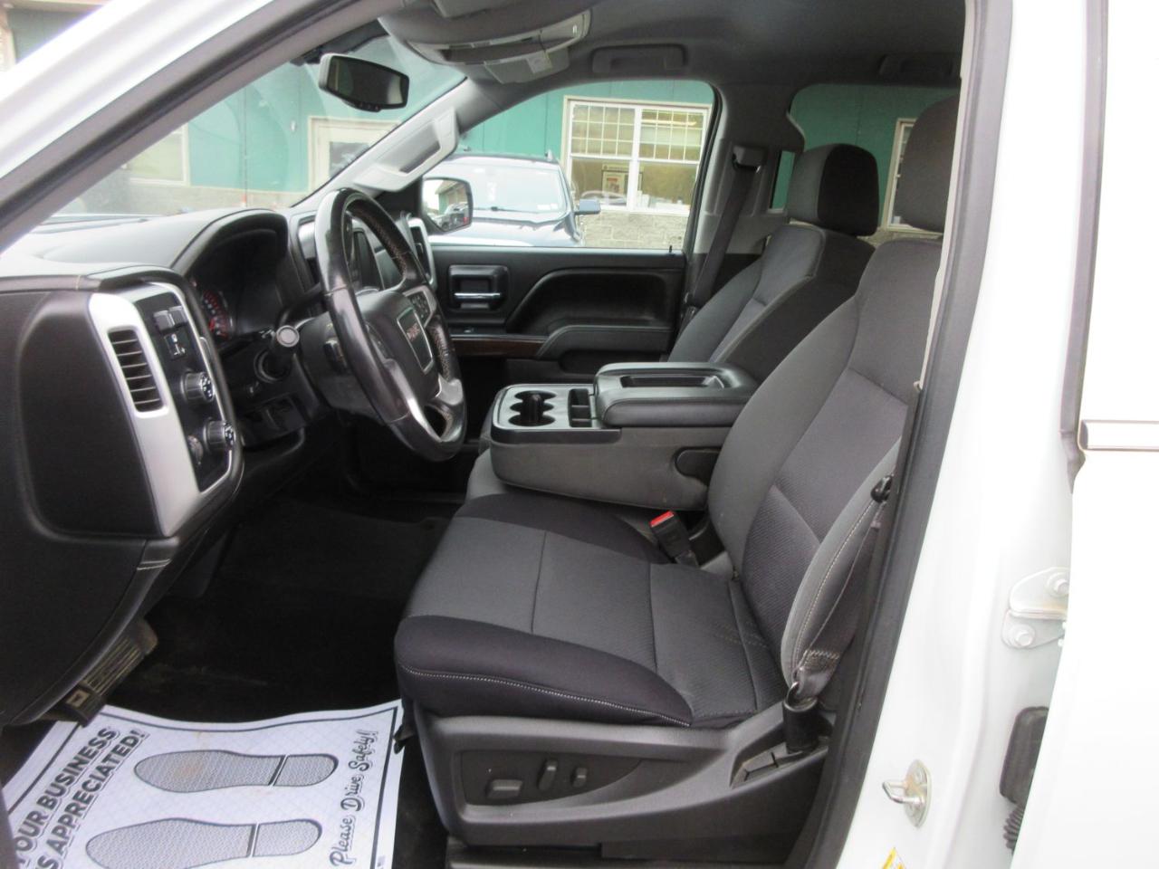 GMC Sierra 1500 SLE Crew Cab Long Box 4WD 2016