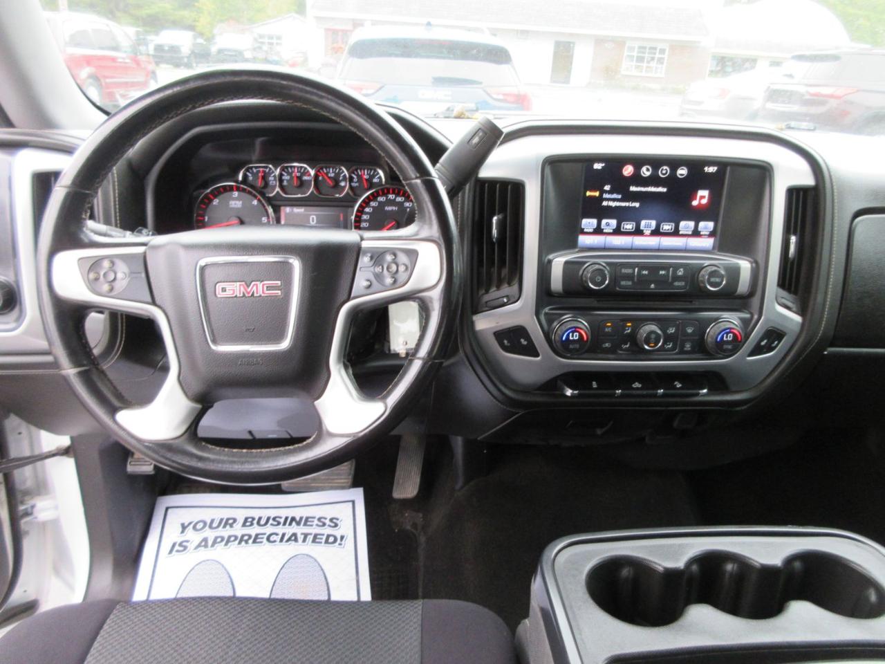 GMC Sierra 1500 SLE Crew Cab Long Box 4WD 2016