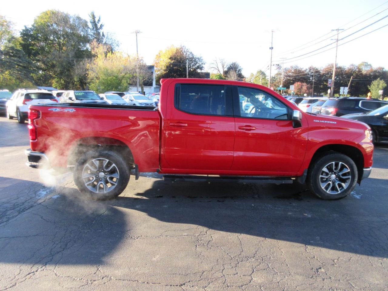 Chevrolet Silverado 1500 LT-L Crew Cab 4WD 2024