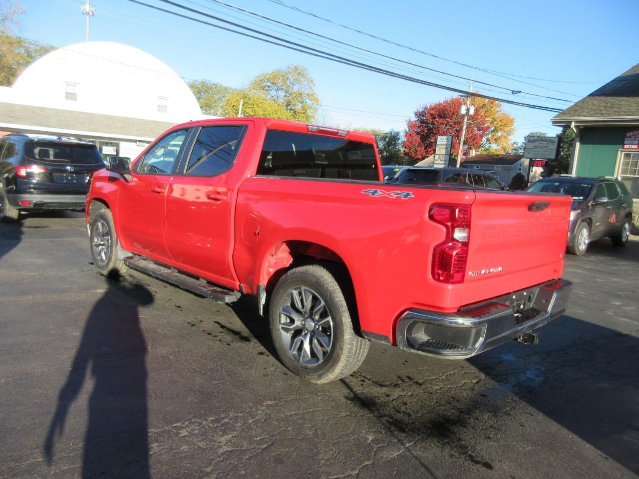 Chevrolet Silverado 1500 LT-L Crew Cab 4WD 2024