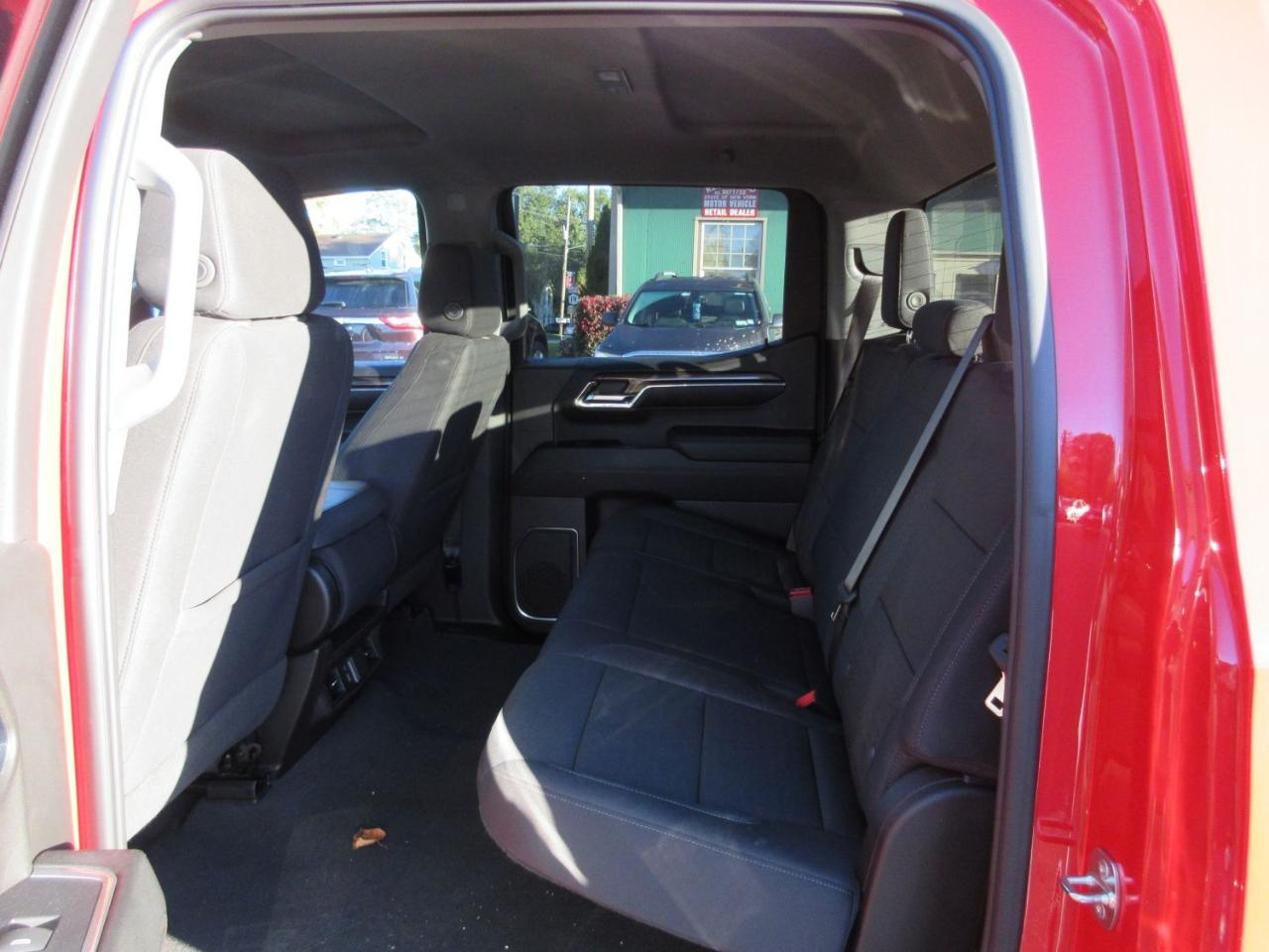 Chevrolet Silverado 1500 LT-L Crew Cab 4WD 2024