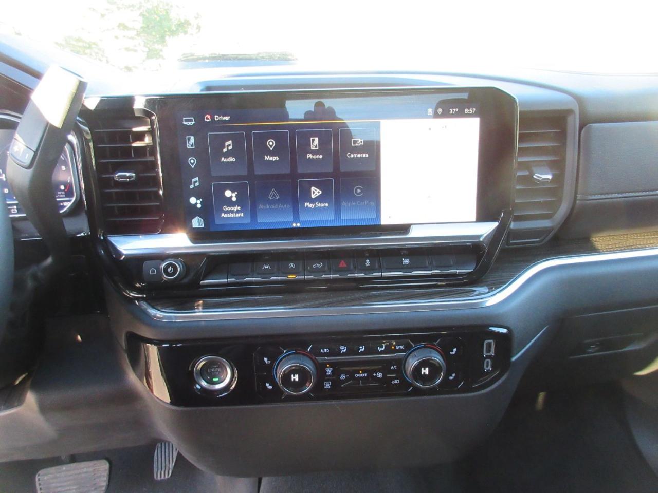 Chevrolet Silverado 1500 LT-L Crew Cab 4WD 2024