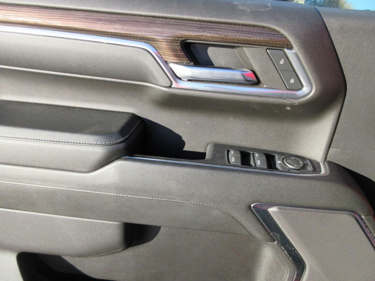 Chevrolet Silverado 1500 LT-L Crew Cab 4WD 2024
