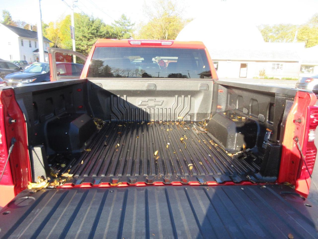 Chevrolet Silverado 1500 LT-L Crew Cab 4WD 2024