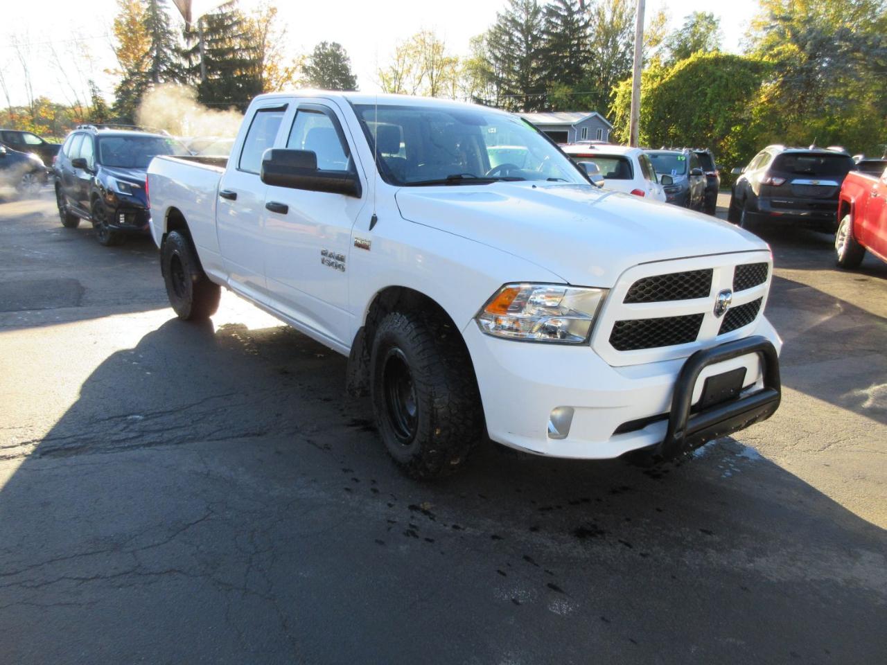RAM 1500 Tradesman Quad Cab 4WD 2018