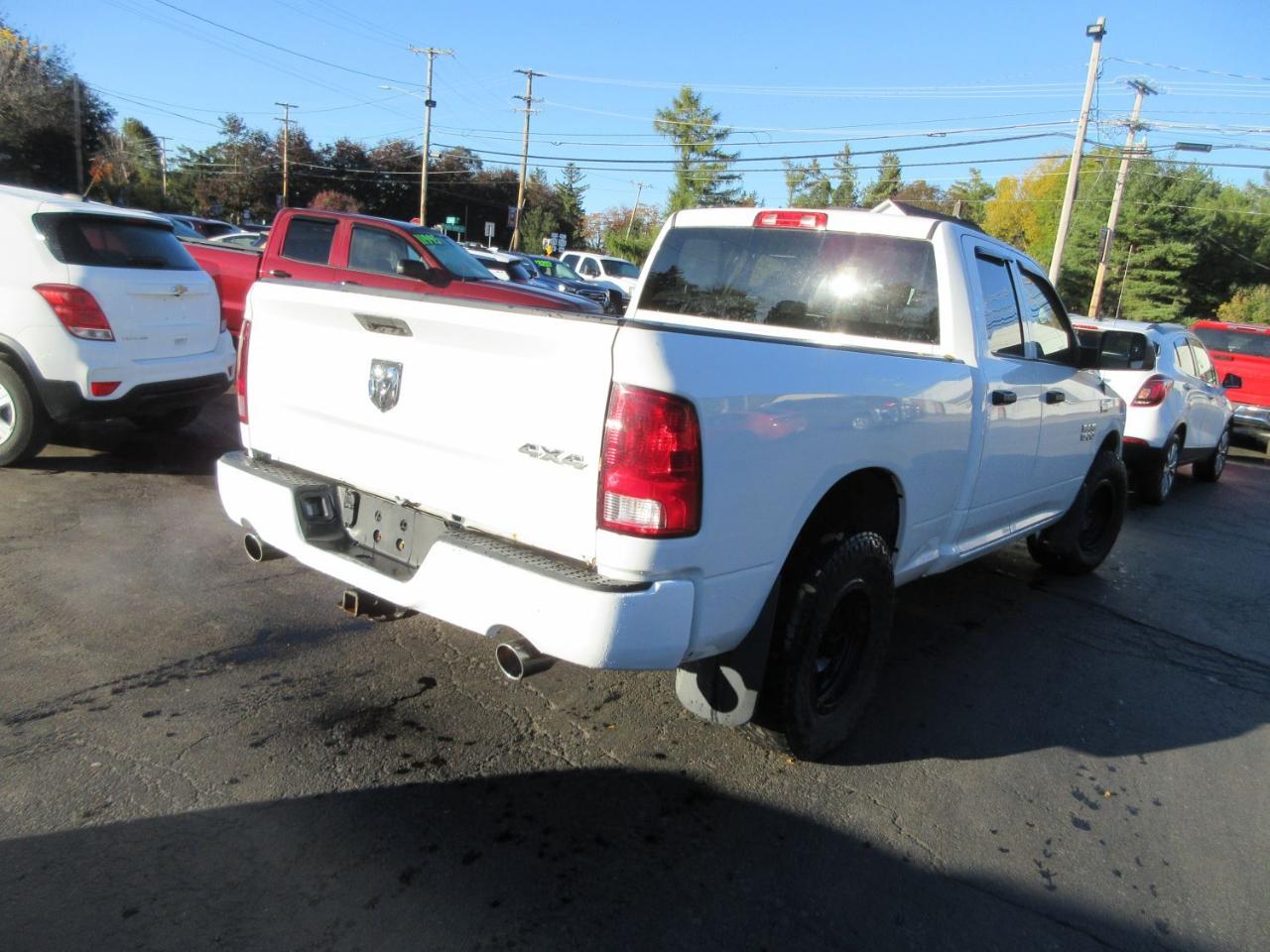 RAM 1500 Tradesman Quad Cab 4WD 2018