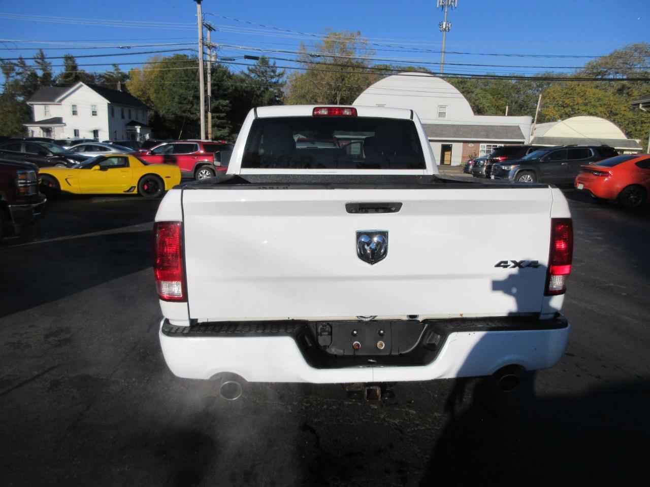 RAM 1500 Tradesman Quad Cab 4WD 2018