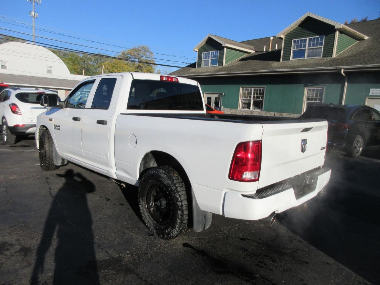 RAM 1500 Tradesman Quad Cab 4WD 2018