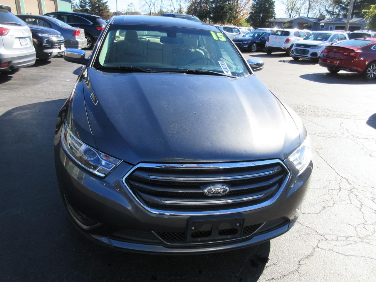 Ford Taurus Limited AWD 2015