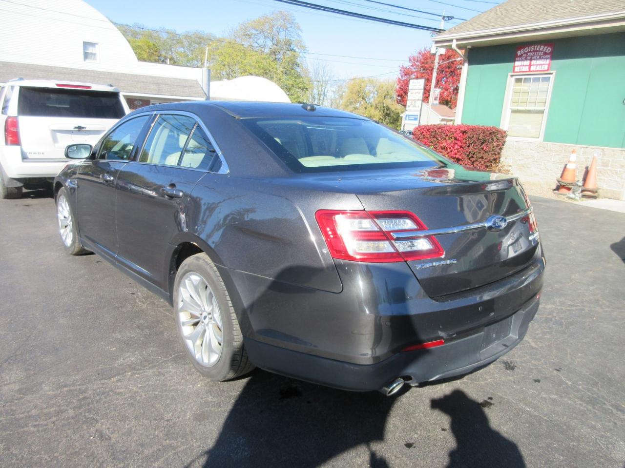 Ford Taurus Limited AWD 2015