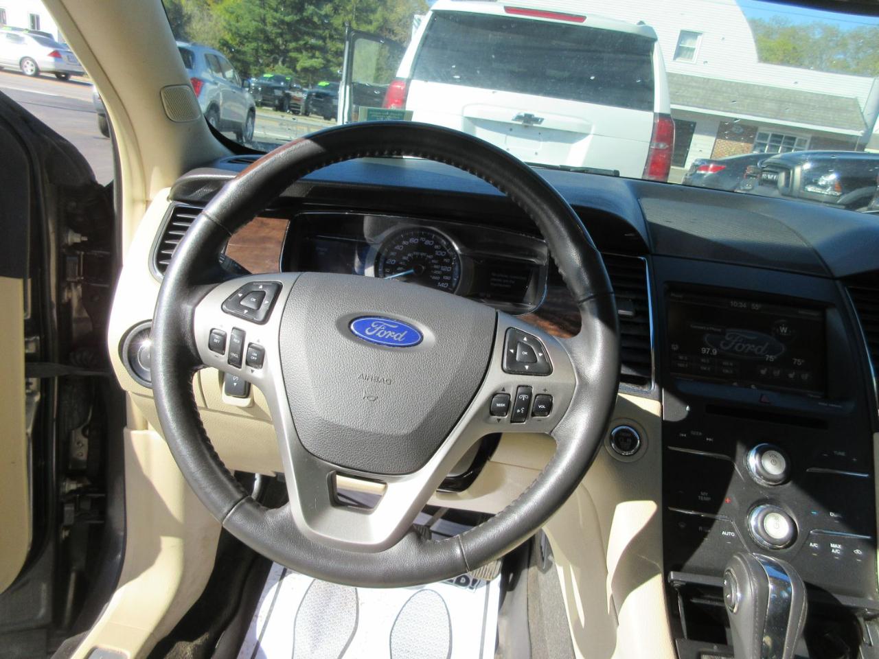 Ford Taurus Limited AWD 2015