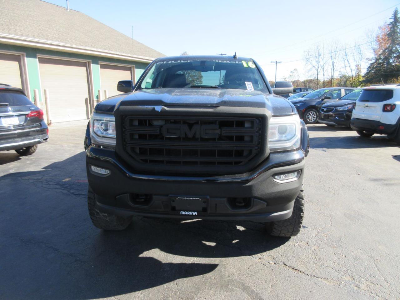 GMC Sierra 1500 SLE Crew Cab Long Box 4WD 2016