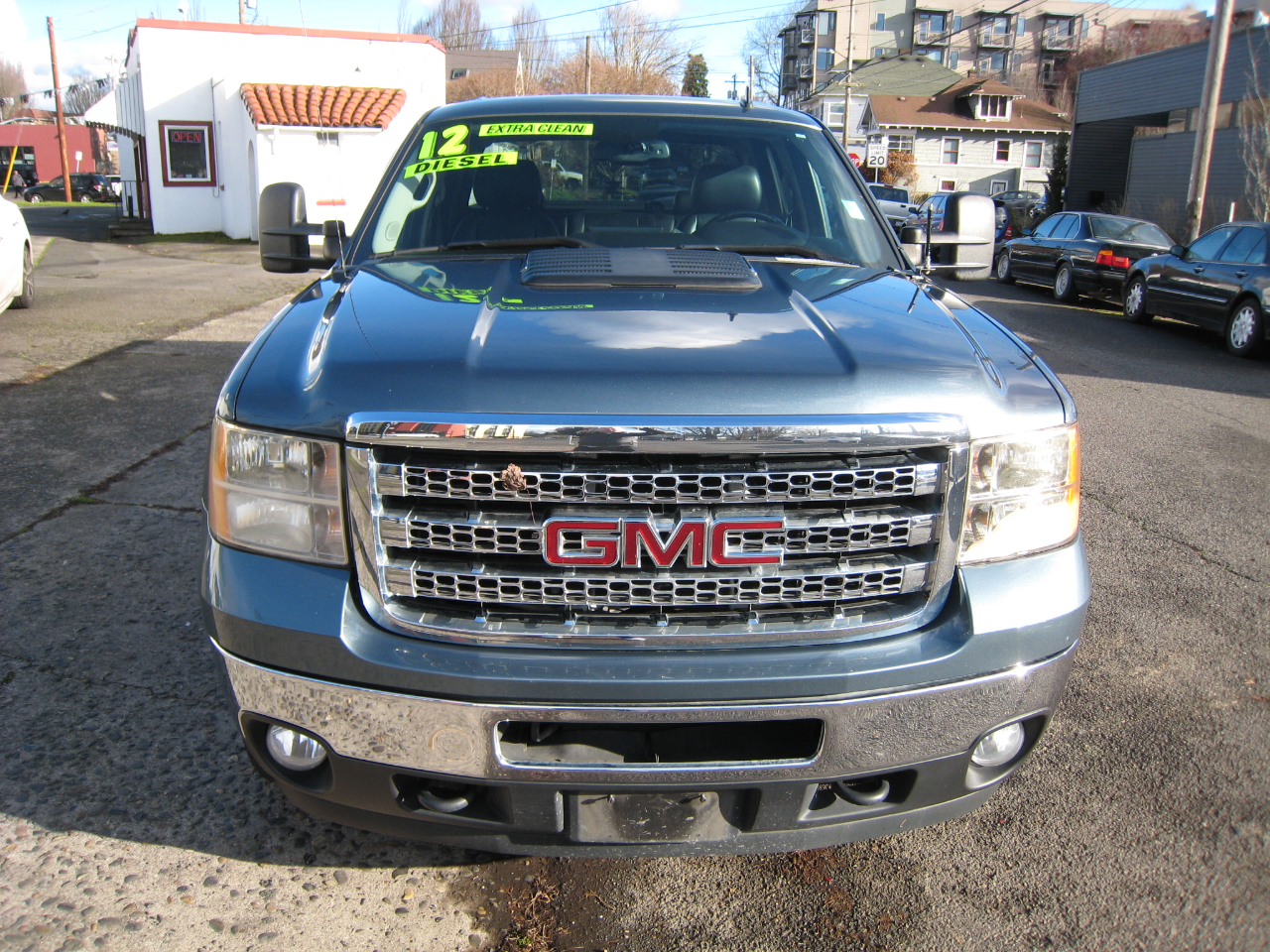 GMC Sierra 3500HD SLE Crew Cab 4WD 2012