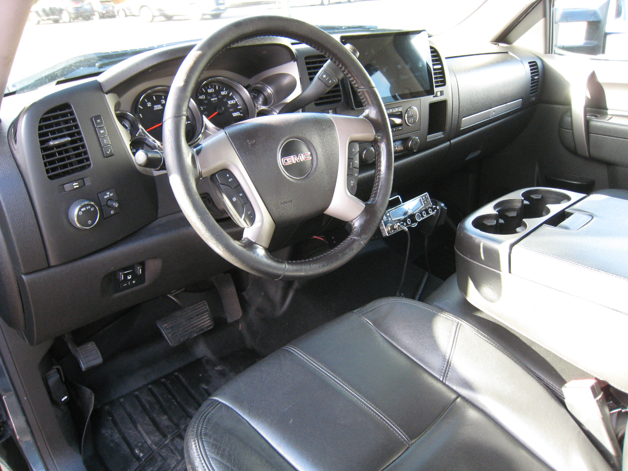 GMC Sierra 3500HD SLE Crew Cab 4WD 2012