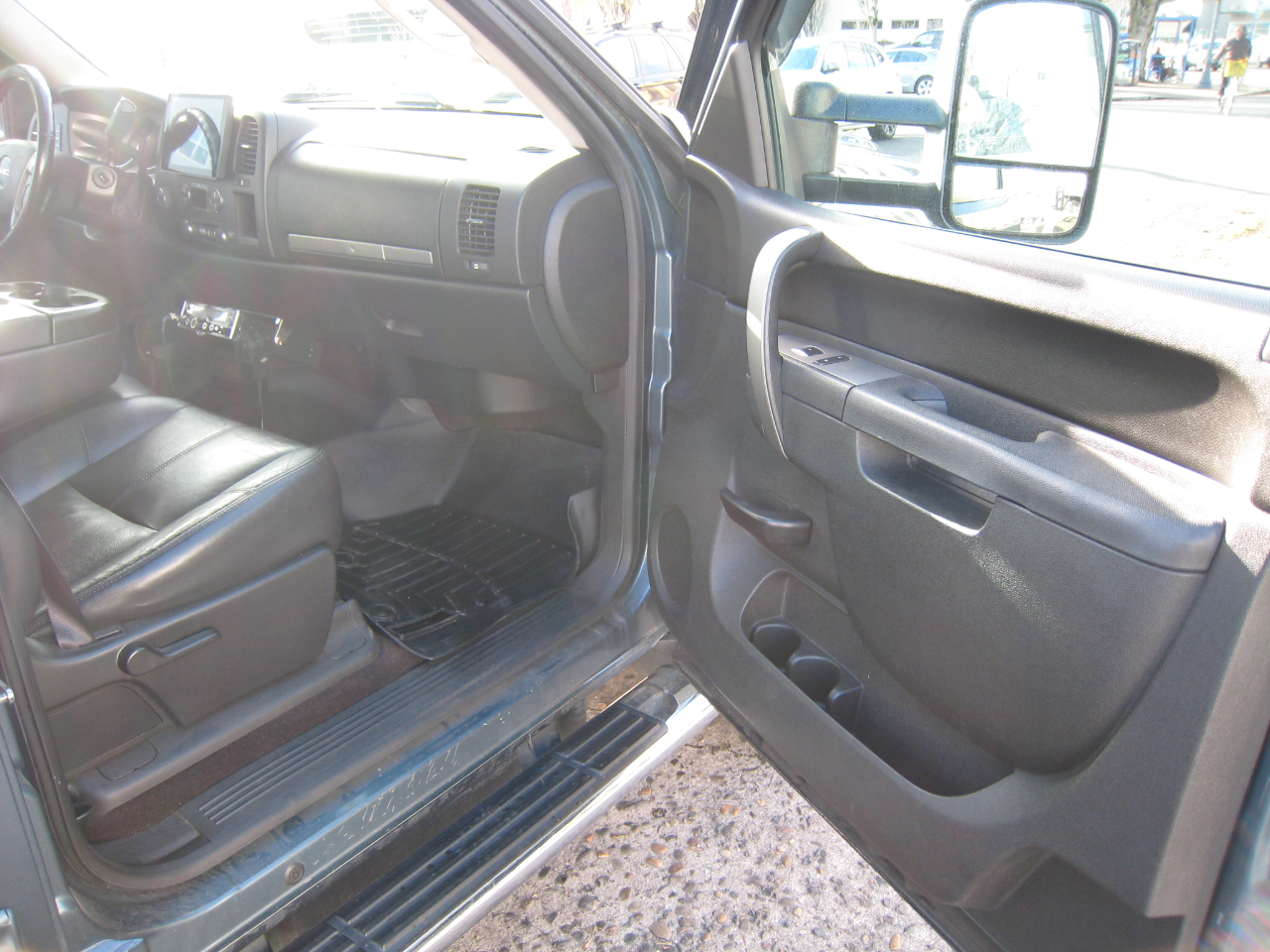 GMC Sierra 3500HD SLE Crew Cab 4WD 2012