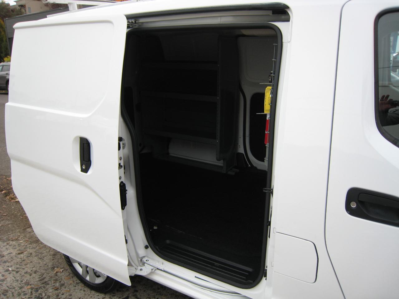 Chevrolet City Express LS Cargo Van 2018