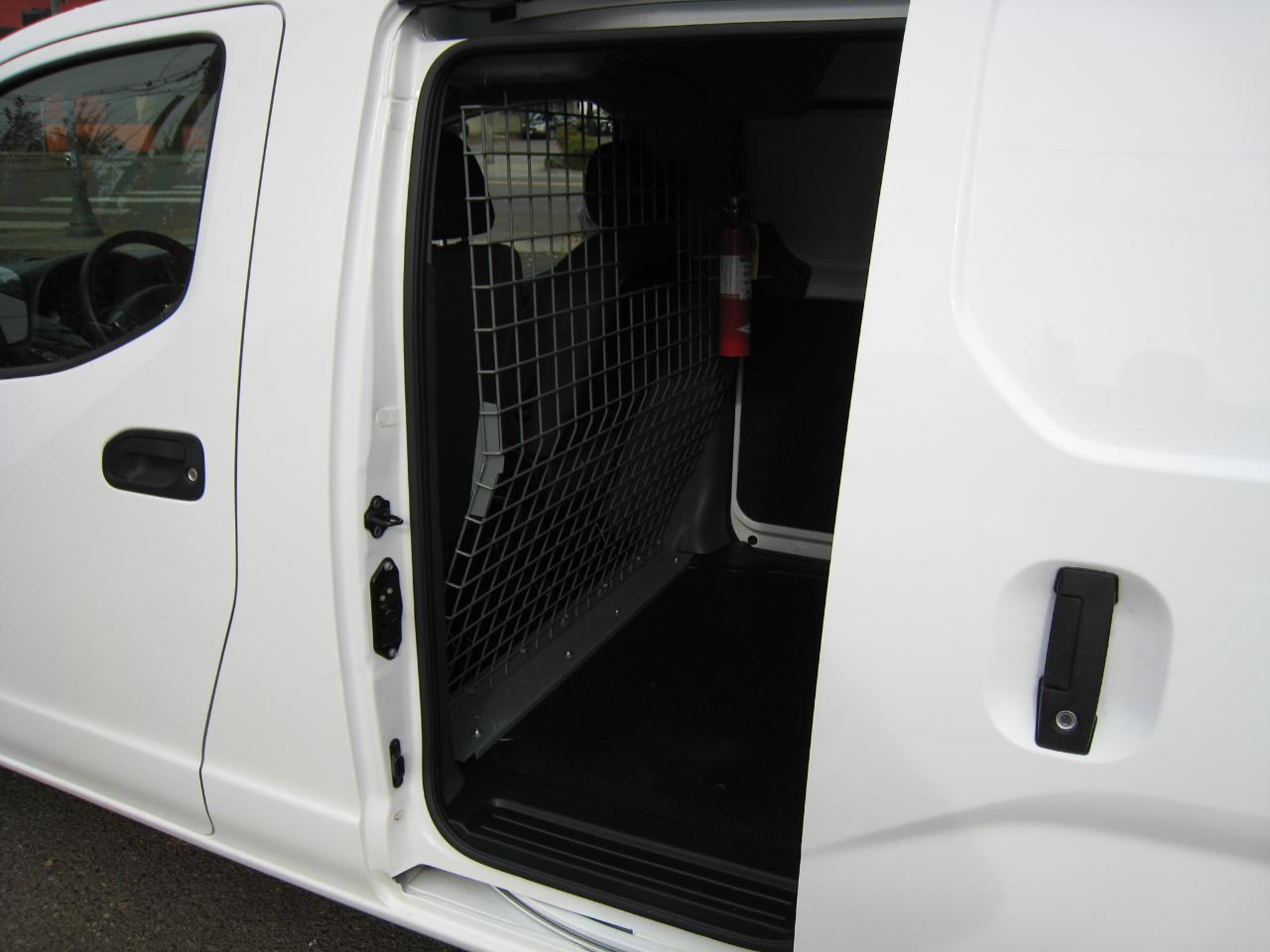 Chevrolet City Express LS Cargo Van 2018