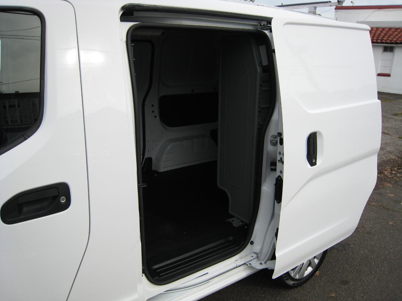 Chevrolet City Express LS Cargo Van 2018