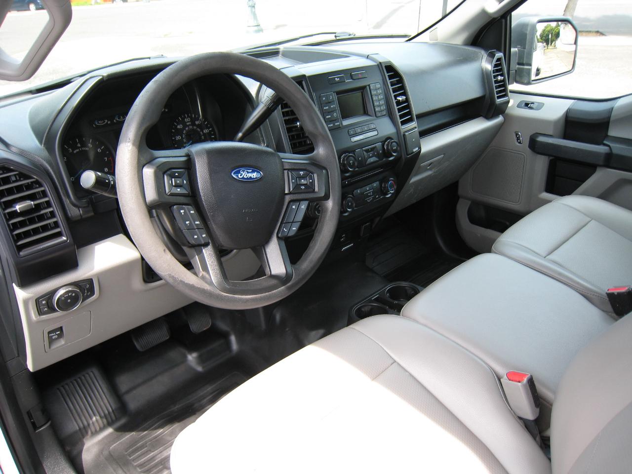 Ford F-150 XL 8-ft. Bed 2WD 2017