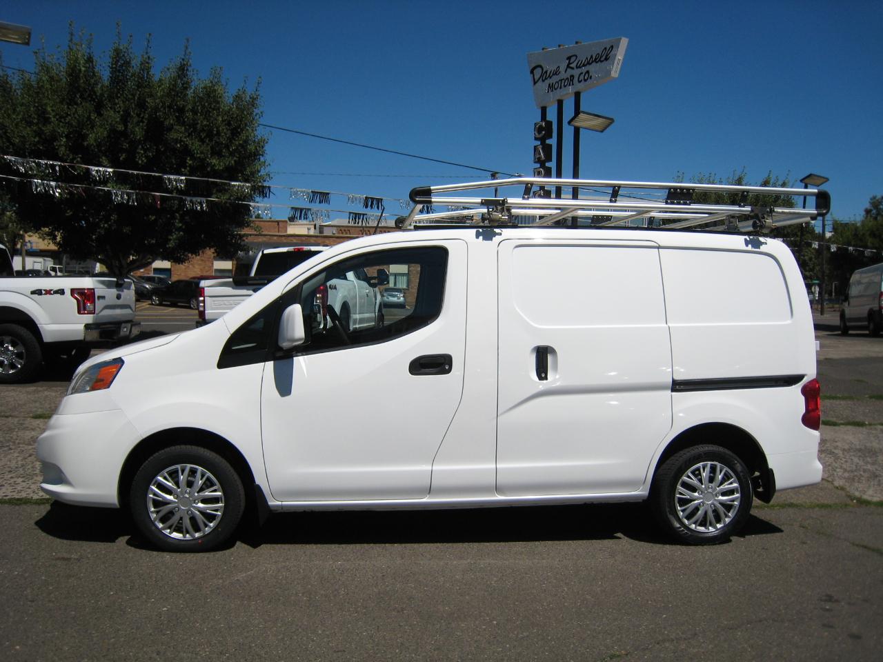Nissan NV200  2020