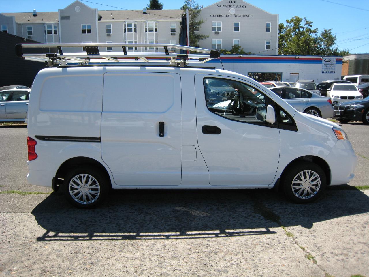 Nissan NV200  2020