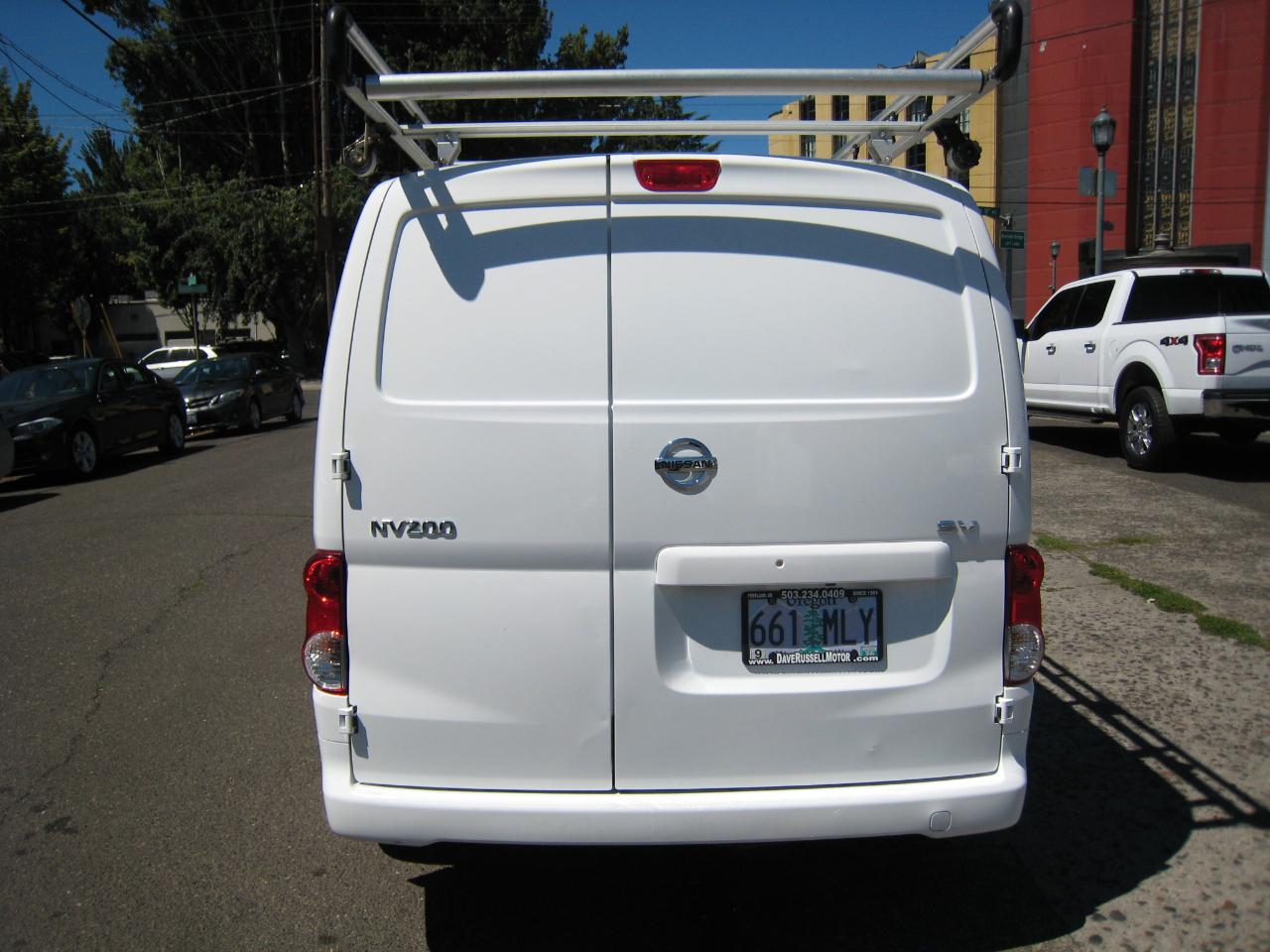 Nissan NV200  2020