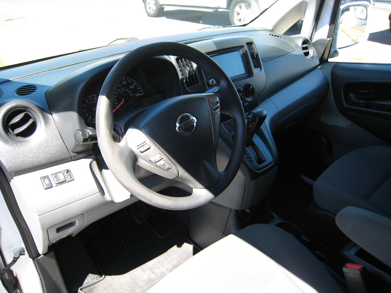 Nissan NV200  2020