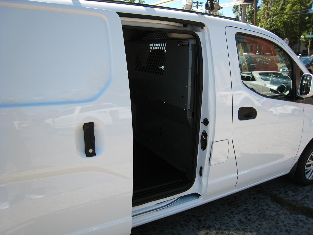 Nissan NV200  2020