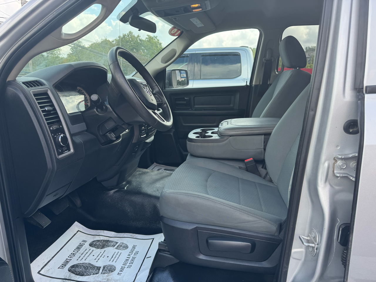 2018 Ram 1500 Tradesman photo 9