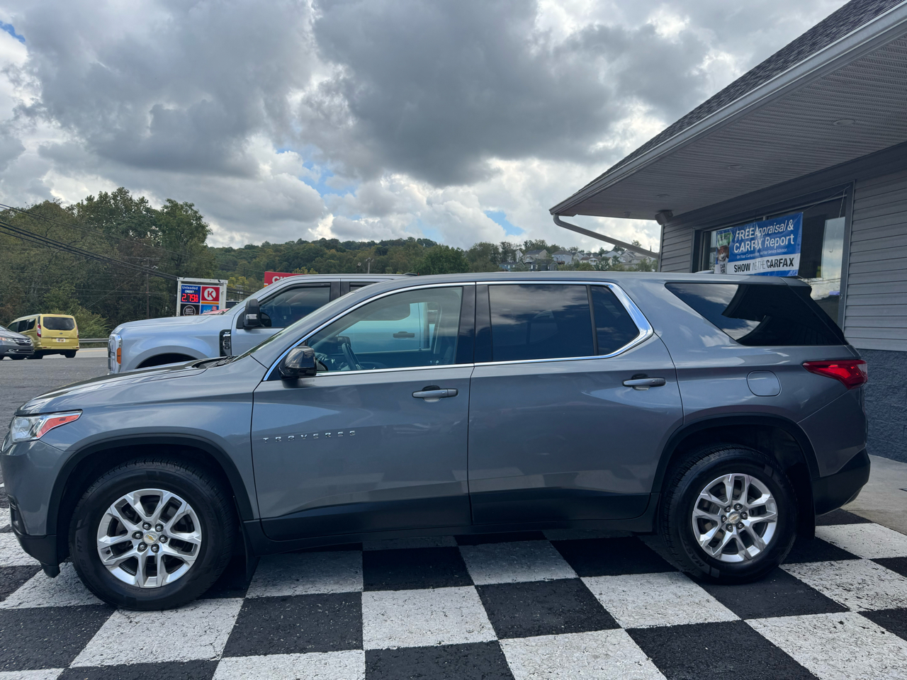 2020 Chevrolet Traverse 1LS photo 7