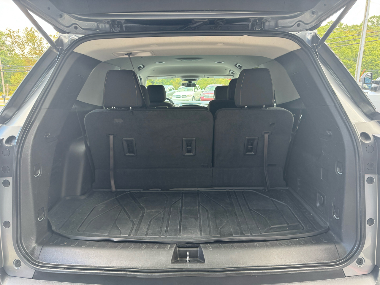 2020 Chevrolet Traverse 1LS photo 12