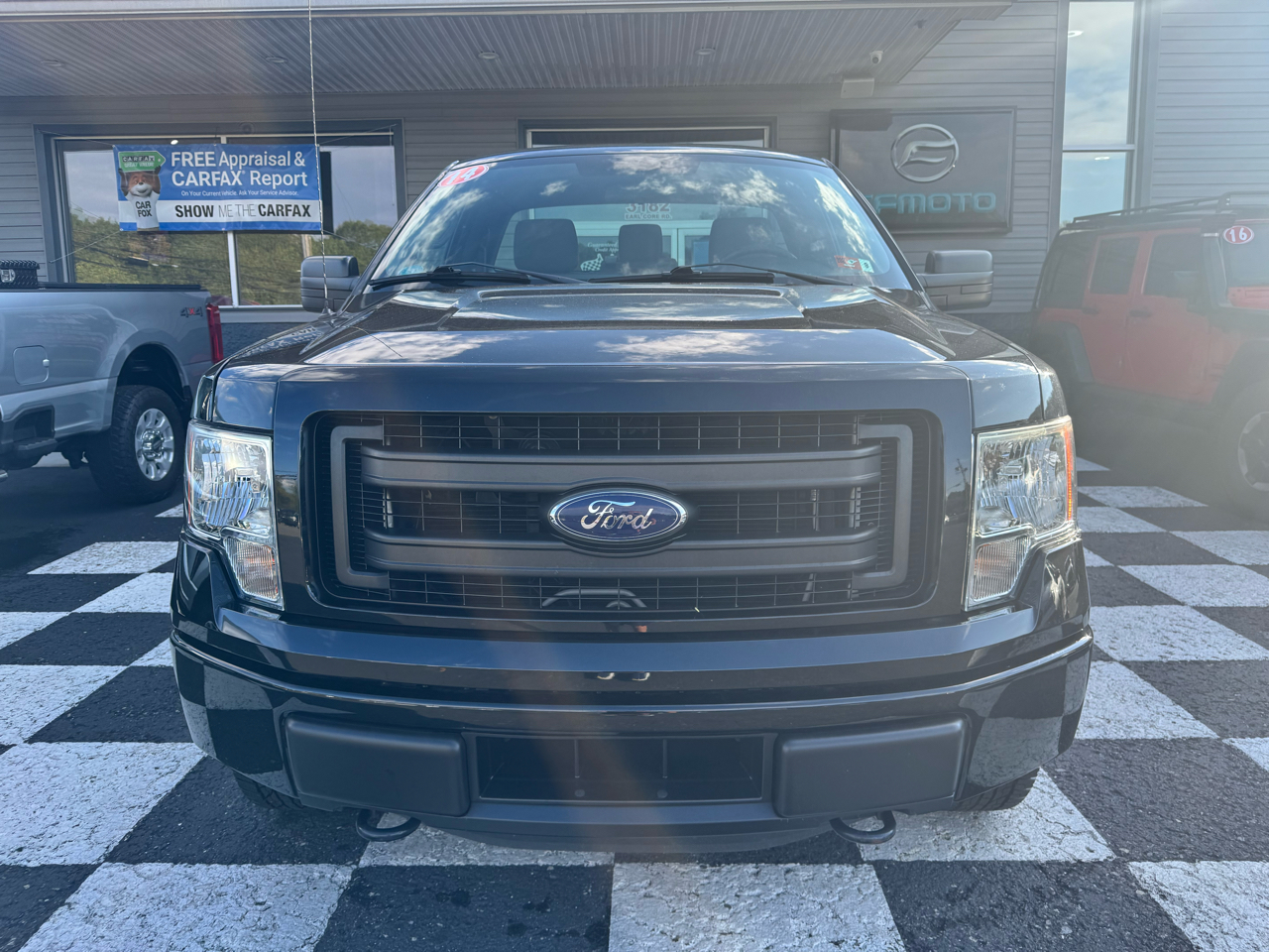 2014 Ford F-150 STX photo 2