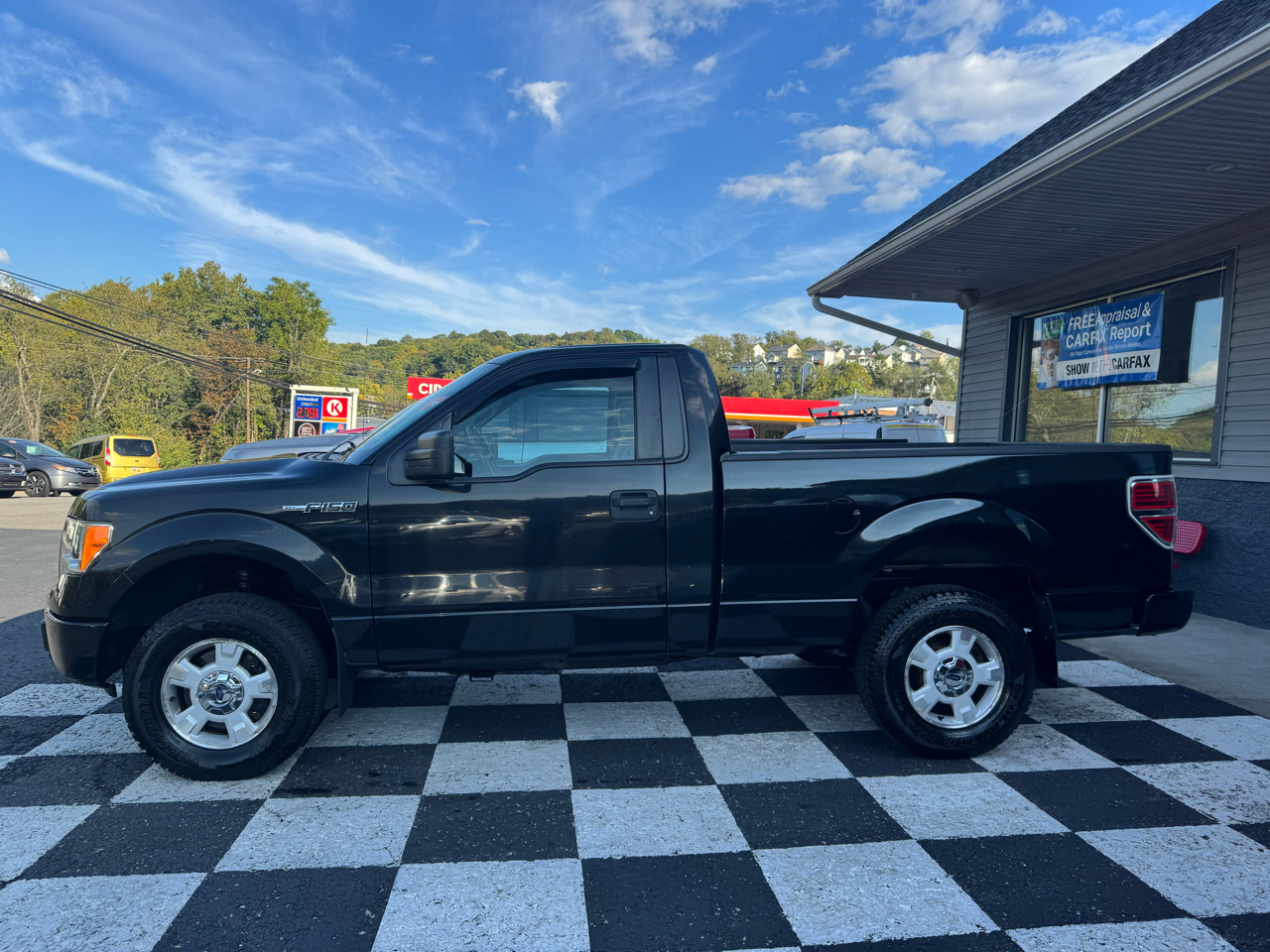 2014 Ford F-150 STX photo 8