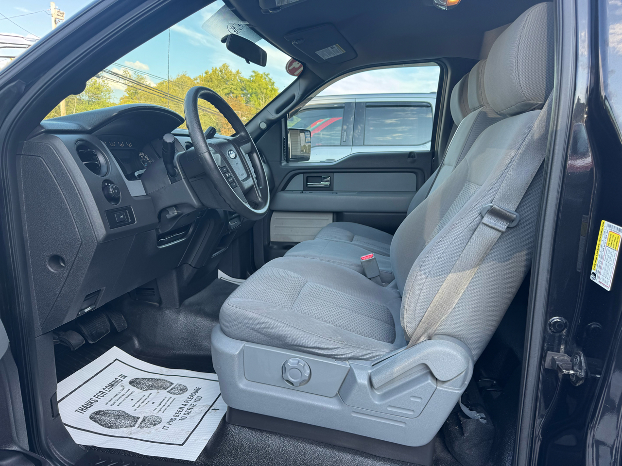 2014 Ford F-150 STX photo 9
