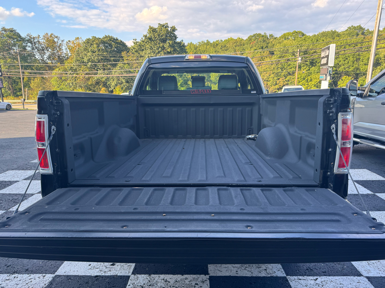 2014 Ford F-150 STX photo 10