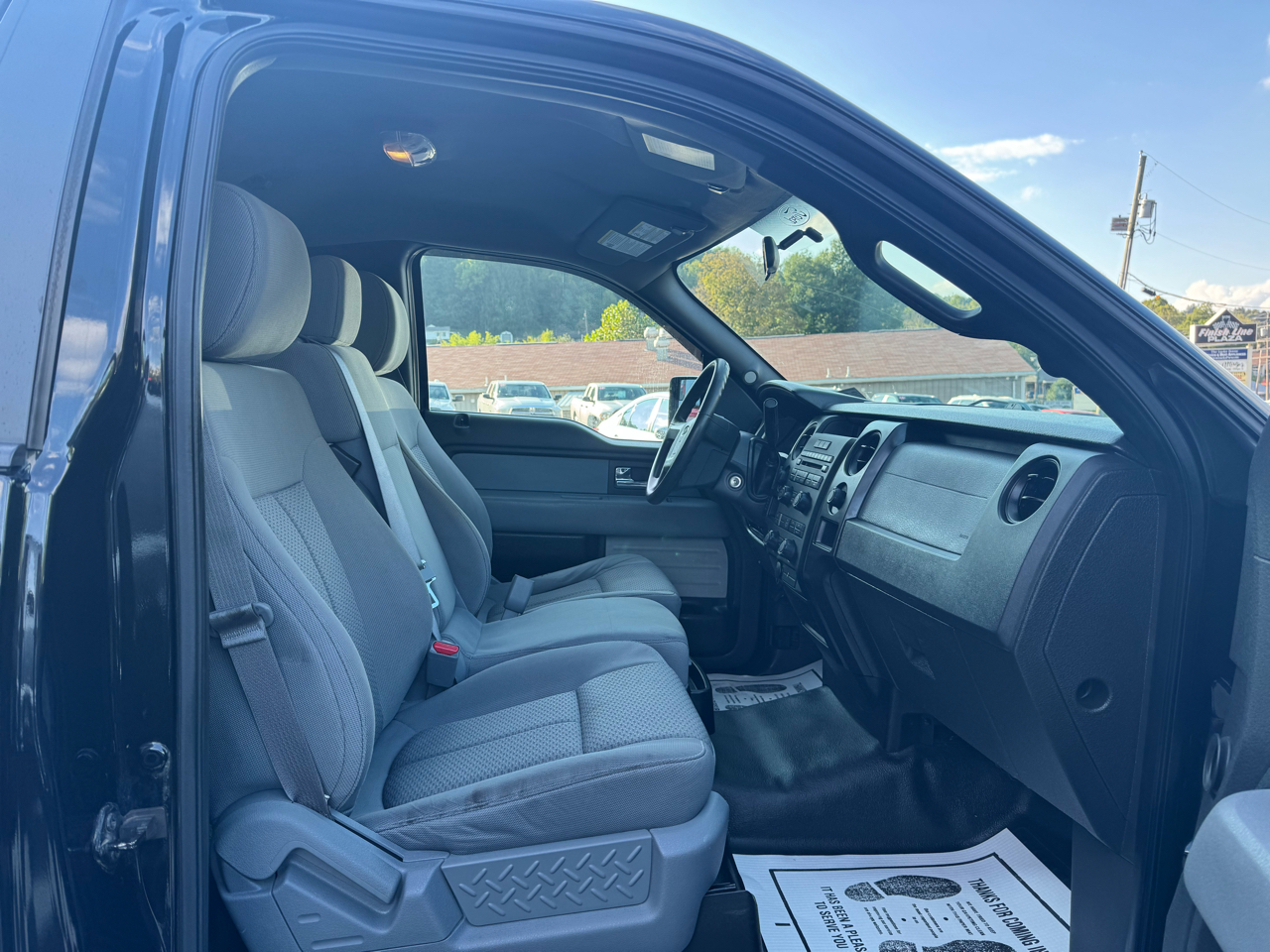 2014 Ford F-150 STX photo 11