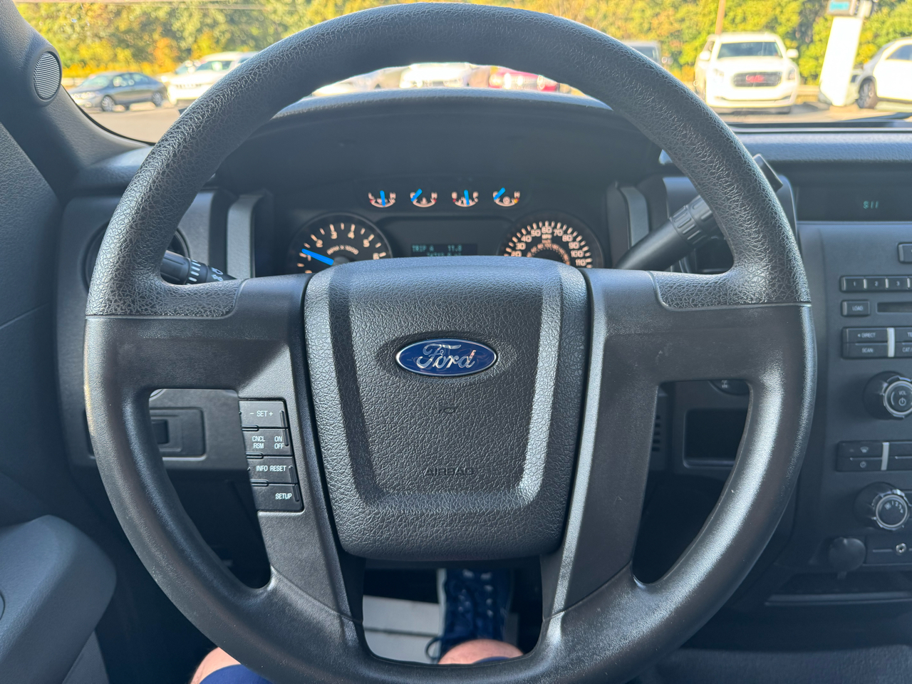 2014 Ford F-150 STX photo 12