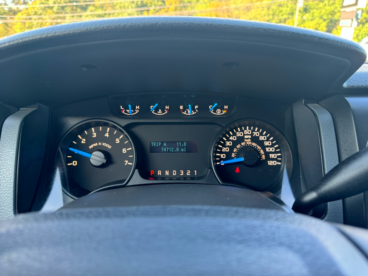 2014 Ford F-150 STX photo 14