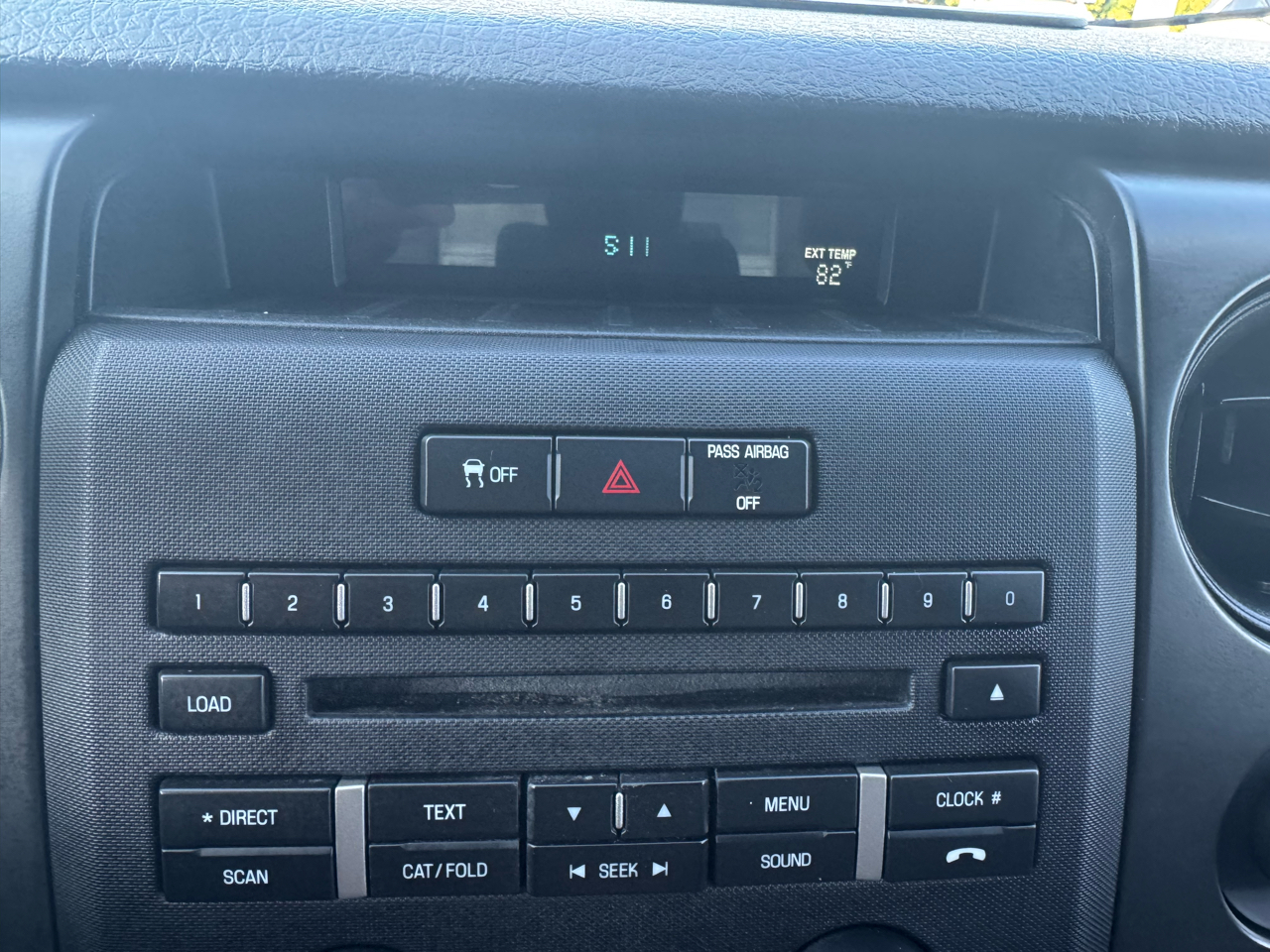 2014 Ford F-150 STX photo 16