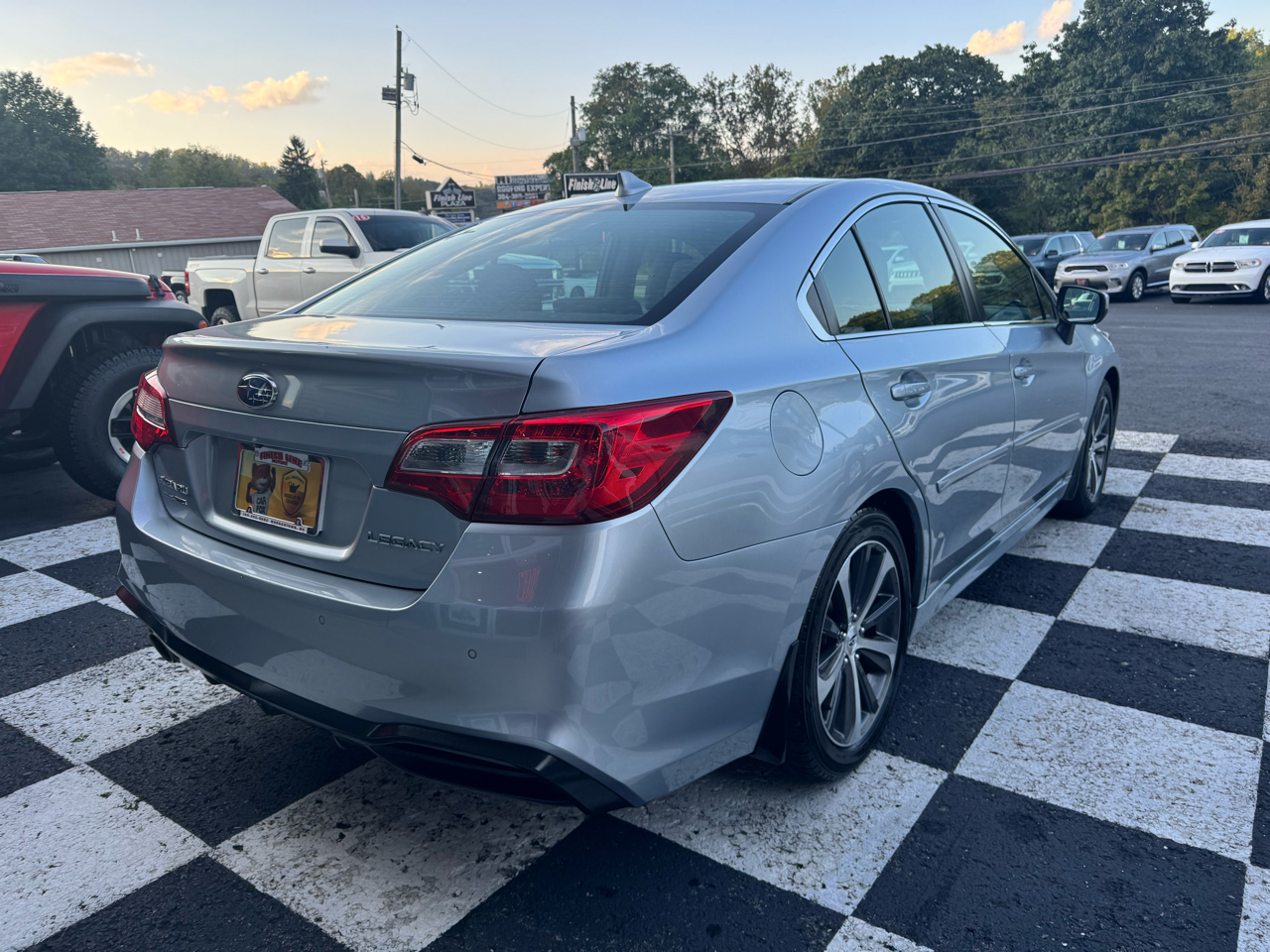 2018 Subaru Legacy 2.5i Limited photo 2