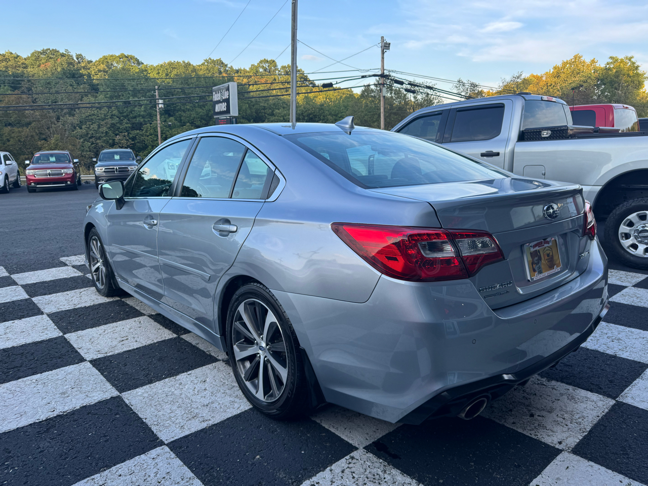2018 Subaru Legacy 2.5i Limited photo 3