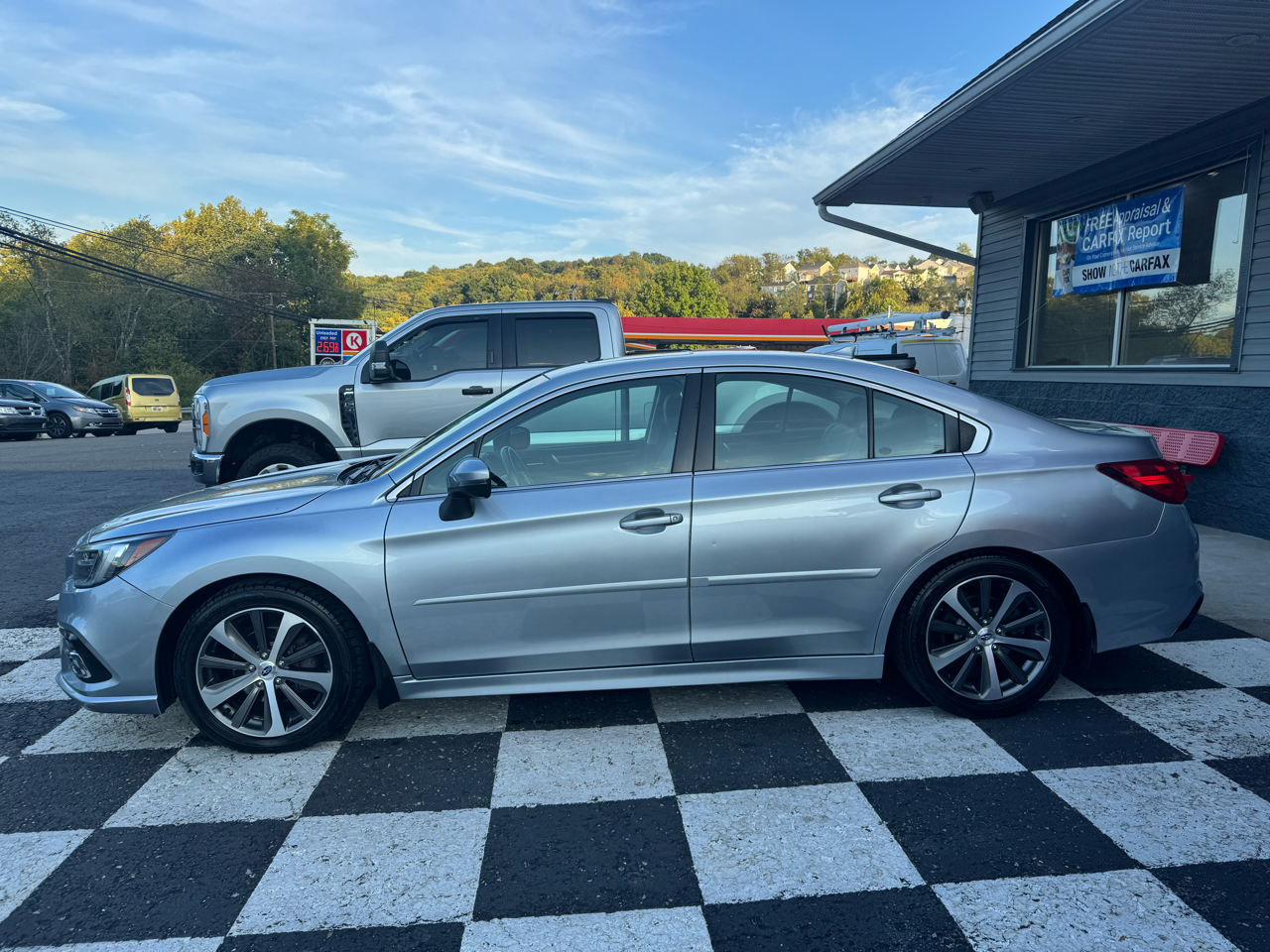 2018 Subaru Legacy 2.5i Limited photo 4