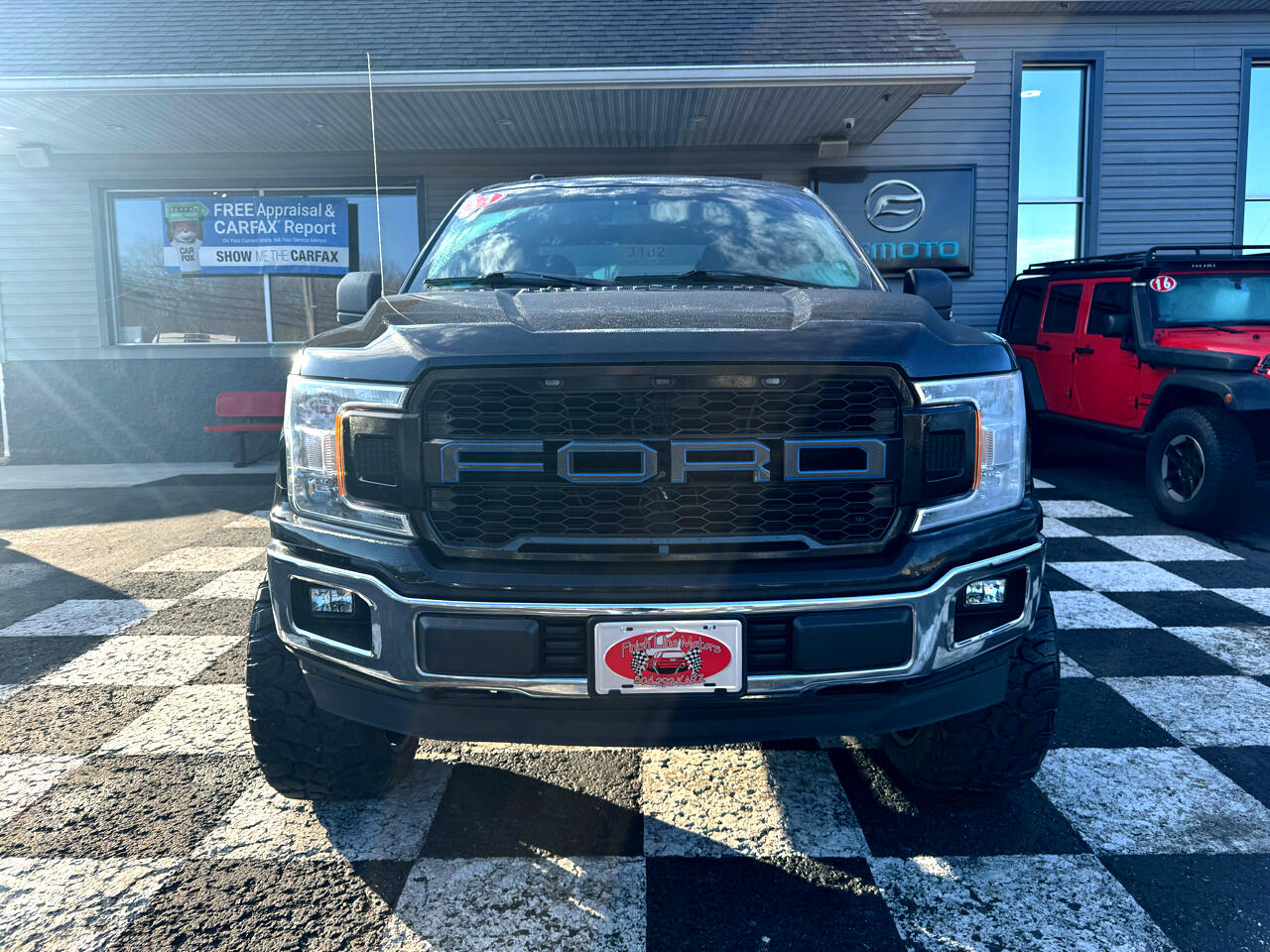 Ford F-150 4WD SuperCrew 139" XLT 2018