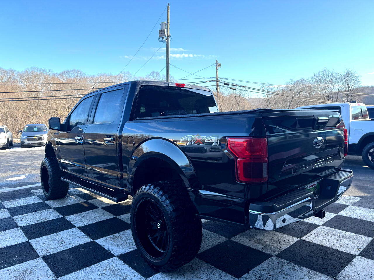 Ford F-150 4WD SuperCrew 139" XLT 2018