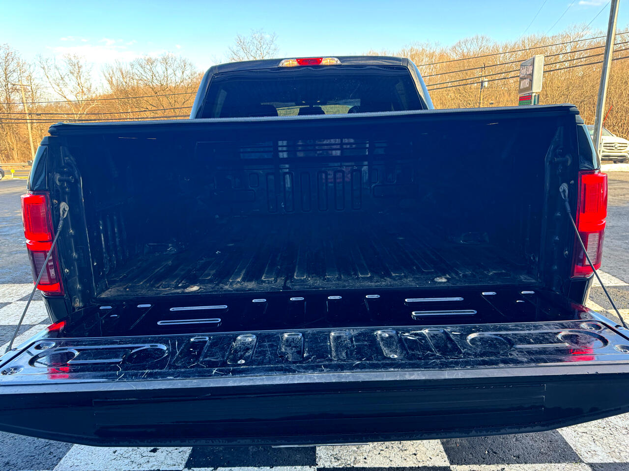 Ford F-150 4WD SuperCrew 139" XLT 2018