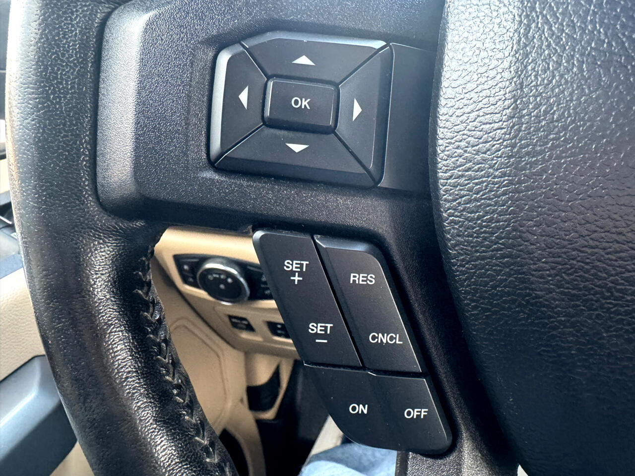 Ford F-150 4WD SuperCrew 139" XLT 2018