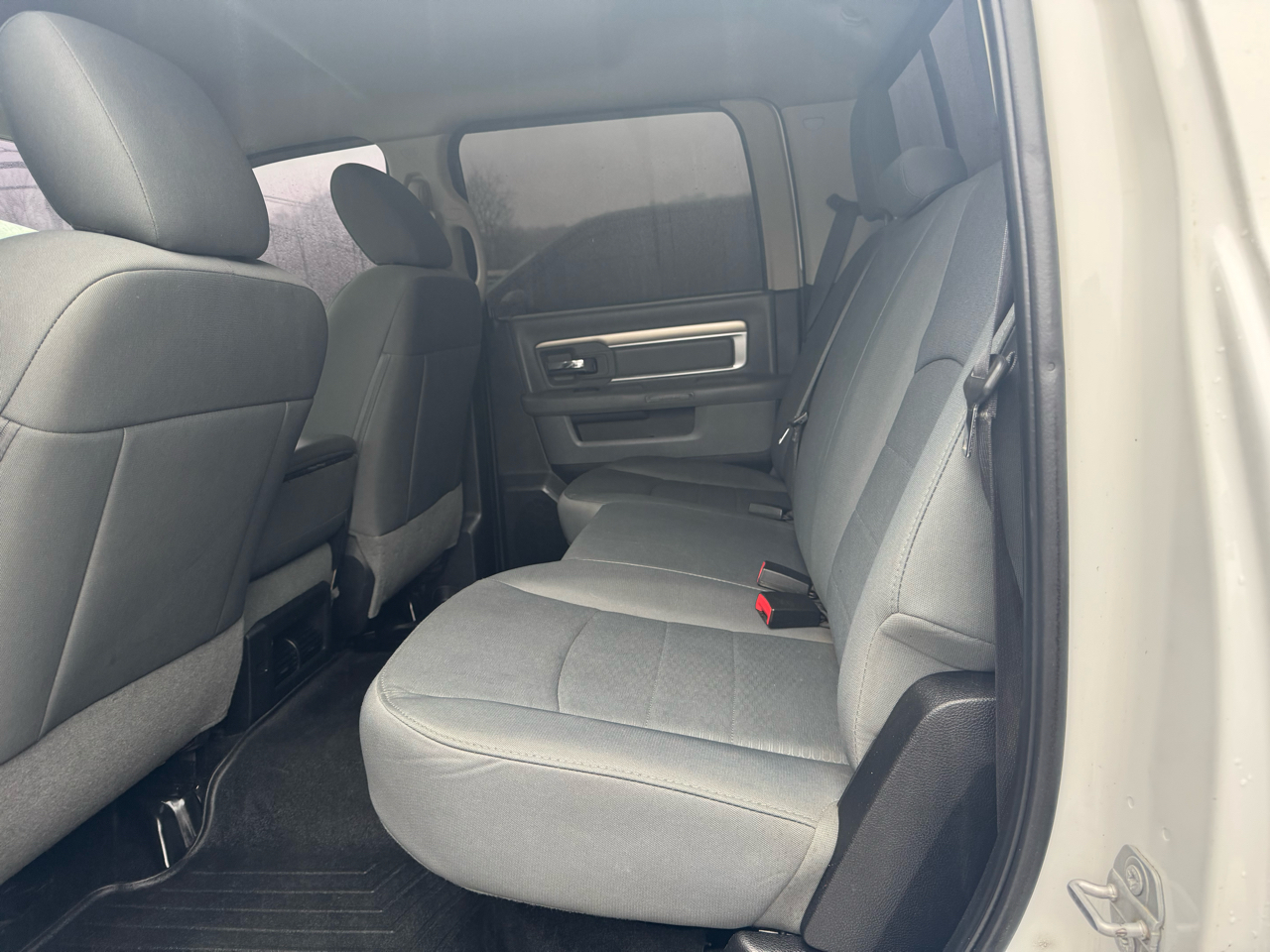 RAM 2500 4WD Crew Cab 149" SLT 2016