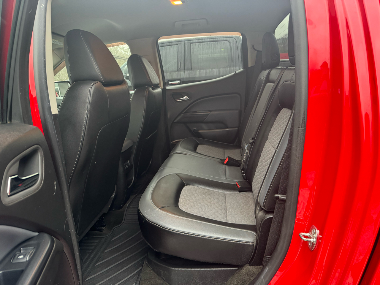 Chevrolet Colorado 4WD Crew Cab 140.5" Z71 2015